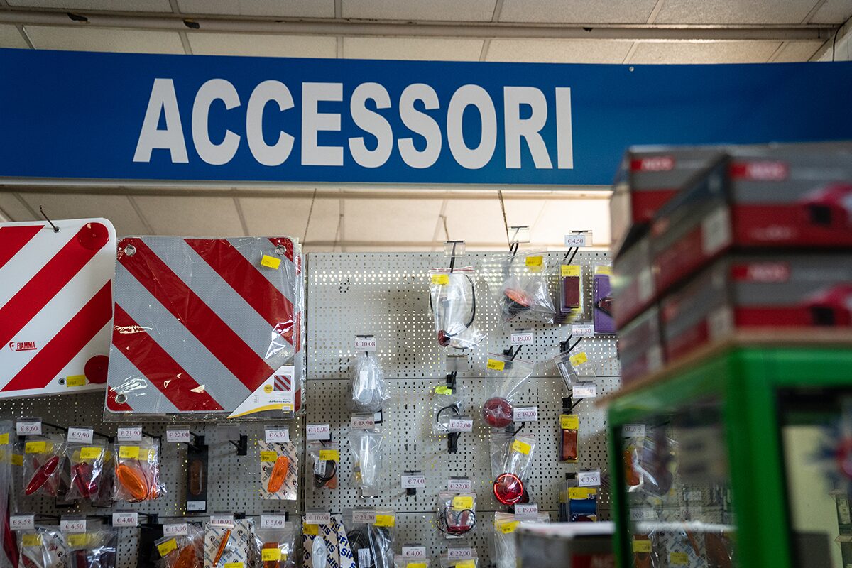 market centro caravan costantini 4